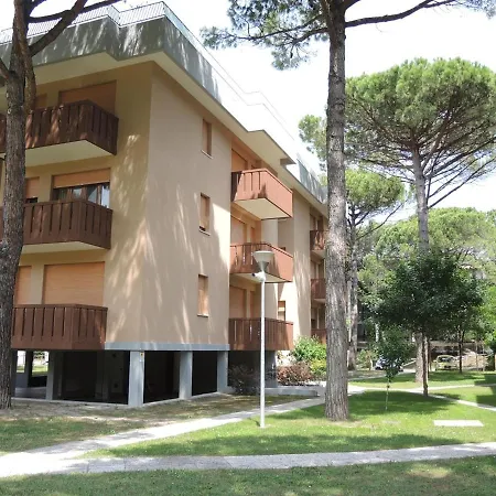 Cozy Retreat Quiet Area Of Pineda Apartman Bibione