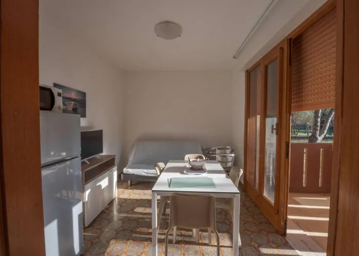 Apartment Cozy Retreat Quiet Area Of Pineda Bibione